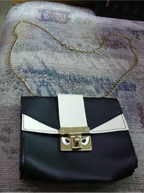 Small Black and White Chain Shoulder Crossbody Bag with Gold Lock
